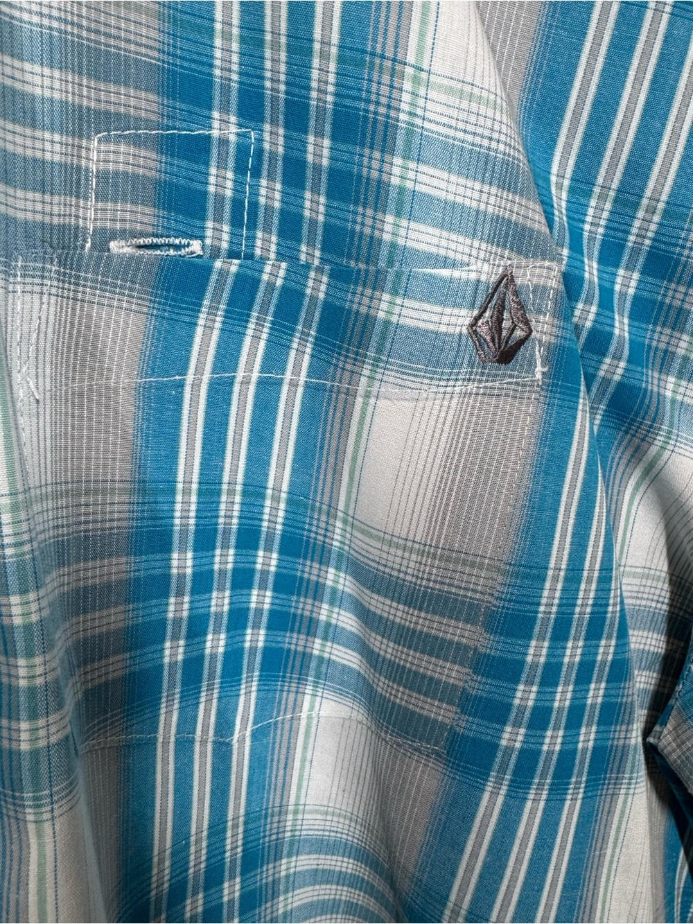 Volcom Men's Teal and White Plaid Short-Sleeve Button-Down Shirt SZ L - Picture 5 of 7